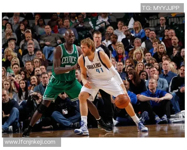 诺维斯基与加内特职业生涯数据对比分析及影响力探讨